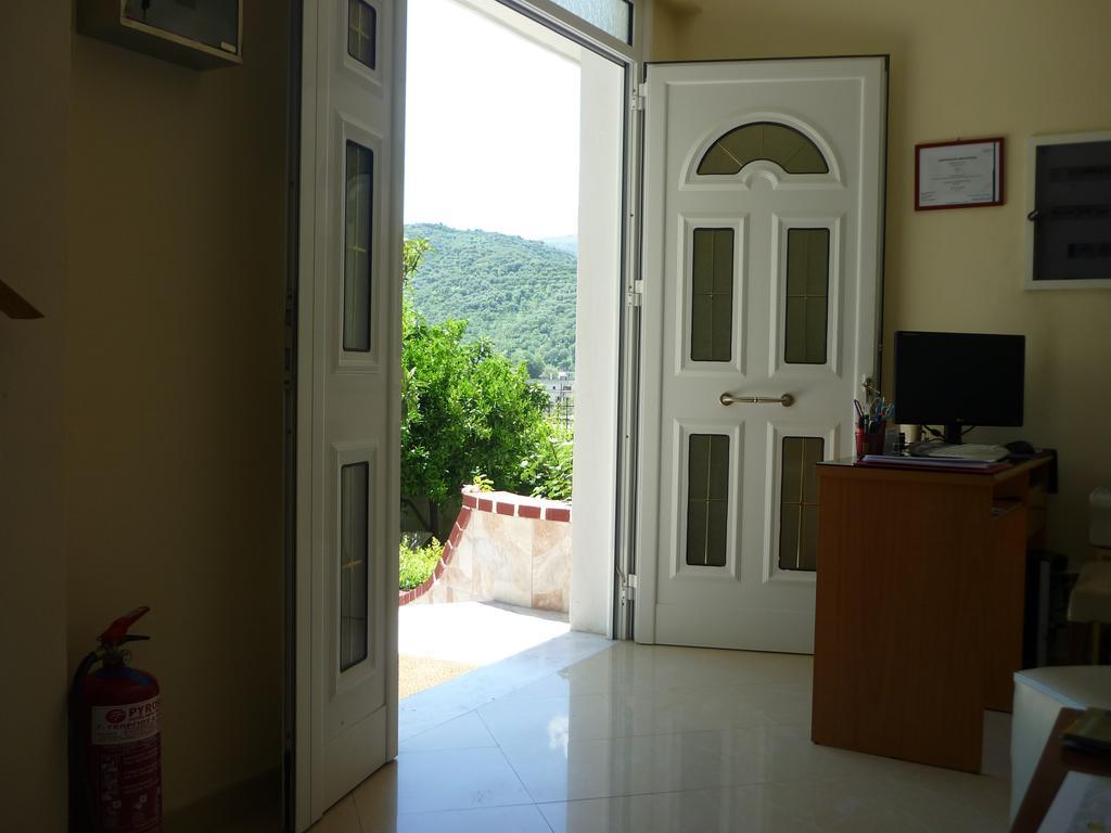Villa Basilika Vlorë 외부 사진